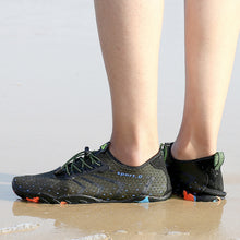 Charger l'image dans la galerie, CHAUSSURES D 'EAU